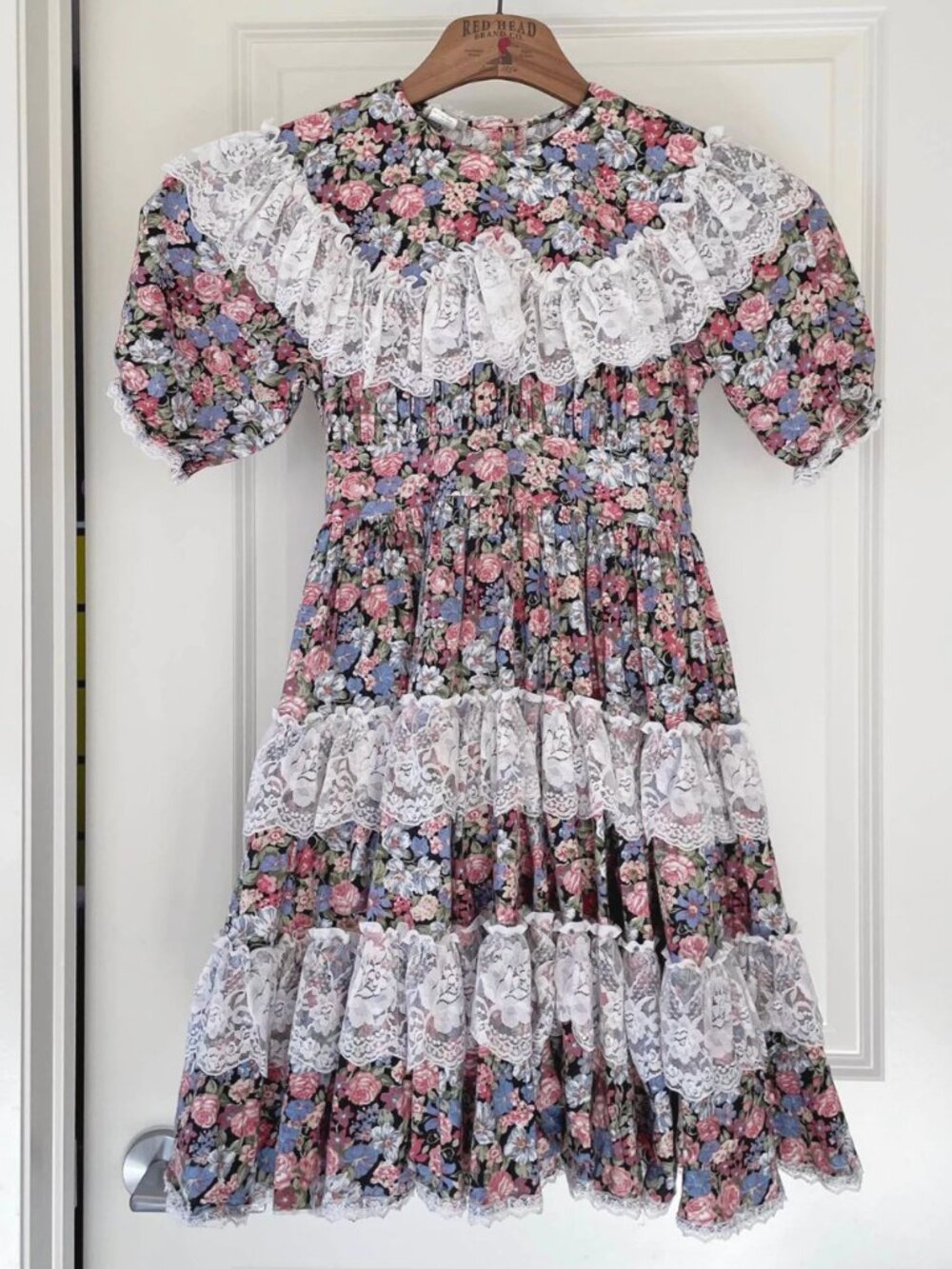 Vintage Floral Lace Girls Dress: 1990s Cotton Puffy Sleeve